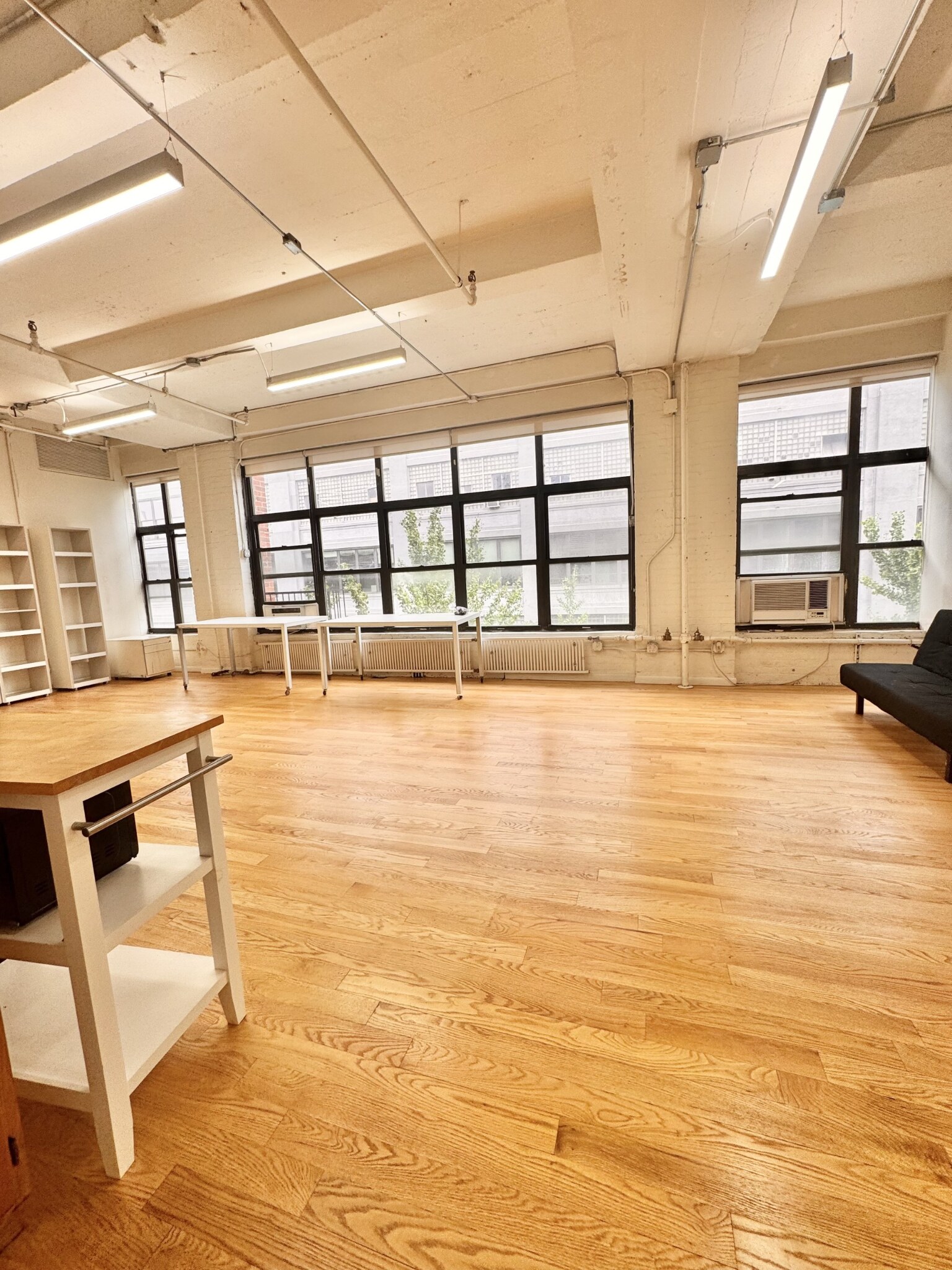 Sun-filled Long Island City artist loft interior photo 4